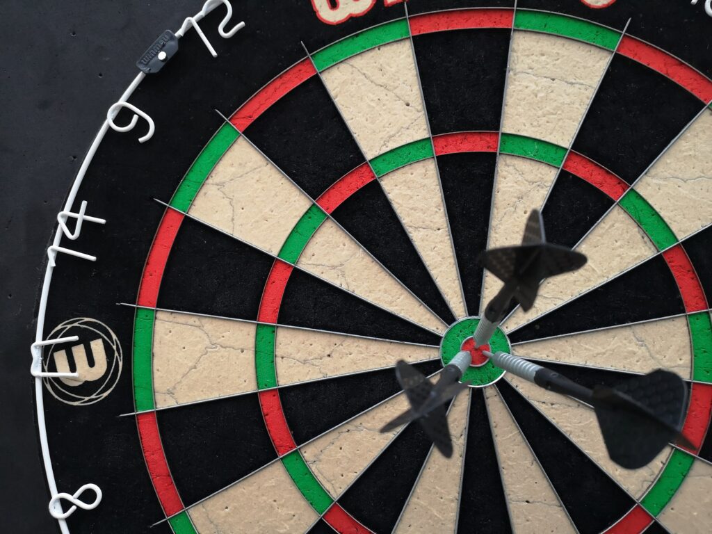 hitting bullseye from all dartboard numbers